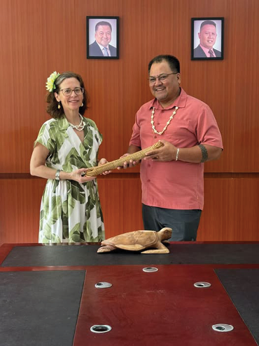 Grant meets Narruhn during farewell visit to Chuuk
